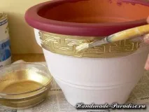 Декор пластикових квіткових горщиків своїми руками декор