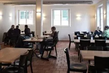 Де можна поїсти у Базелі Скільки брати грошей на їжу базелі