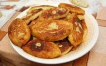 Картопляні пиріжки з капустою на сковороді покроковий рецепт сковороді