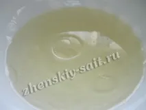 червоний