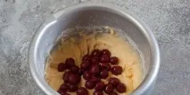 Маффіни з вишнею (шоколадні, сирні). маффіни