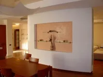 стіні