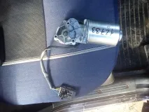 Не працюють двірники працюють