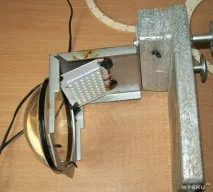 Не варто забивати мікроскопом цвяхи цвяхи