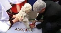 Обряд «тусау кесу» відомі казахстанці, які перерізали пута малюкам - The Kazakh drama кесу