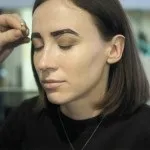 Оформлення брів у броу-барі - Л - Етуаль тест-драйв та розіграш, Beauty Insider броу-барі