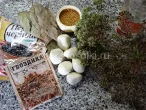 Огірки з насінням гірчиці насінням