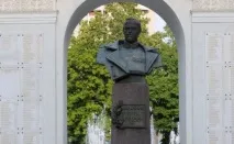 знаходиться