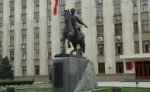 знаходиться