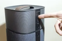 Philips Fidelio E6 перетворює стерео на об’ємний звук формату 5 fidelio