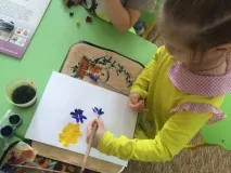 Малювання фарбами «Квіти для матусі» фарбами