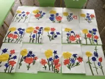 Малювання фарбами «Квіти для матусі» малювання