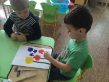 Малювання фарбами «Квіти для матусі» фарбами