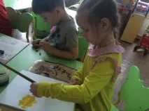 Малювання фарбами «Квіти для матусі» матусі