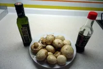 Шампіньйони на шпажках рецепти шашличків у духовці, канапе з маринованих печериць з рибою, рецепти