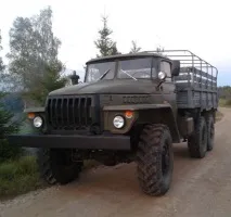 Система живлення Уралу, Вантажівки та спецтехніка система