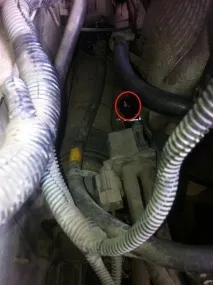 Зняття та встановлення датчика детонації двигуна Daewoo Sens daewoo
