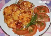 М’ясо по-французьки з помідорами в духовці. духовці