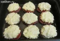 М’ясо по-французьки з помідорами в духовці. духовці