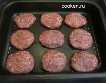 М’ясо по-французьки з помідорами в духовці. по-французьки
