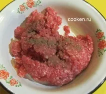 М’ясо по-французьки з помідорами в духовці. духовці