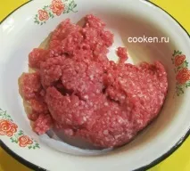 М’ясо по-французьки з помідорами в духовці. духовці