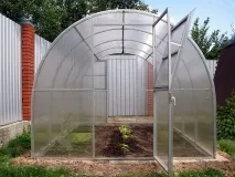 Теплиці для вирощування овочів цілий рік,Огородник цілий