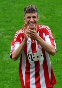 Томас Мюллер (Thomas Muller) біографія футболіста, фото, особисте життя та його дружина 2019 мюллер