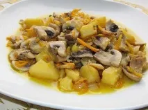 Тушковані печериці по-вегетаріанськи печериці