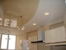 Натяжні стелі на кухні - фото варіантів дизайну, плюси та мінуси кухні