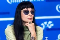 Я така сама, як і Мері Поппінс — добра, але строга сама
