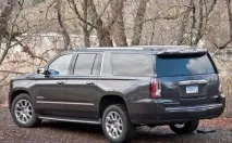 Огляд американського позашляховика GMC Yukon Denali 2015 з фото екстер’єру, інтер’єру, докладними. позашляховика