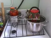 Огірки, мариновані в червоній смородині, Країна Майстрів червоній