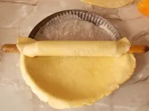 Овочевий пиріг з баклажанами, кабачками, перцем та помідорами баклажанами