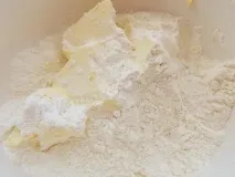Овочевий пиріг з баклажанами, кабачками, перцем та помідорами кабачками