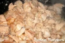Паста вершкова або макакрони у вершках з червоною рибою (лососем, сьомгою, фореллю) та креветками вершкова