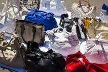 Пам’ятка туристу яких підробок слід остерігатися у різних країнах світу яких