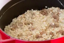 Перловка з м’ясом сіль