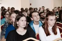 Конспект. Олексій Водовозов — про те, як правильно вибрати вакцину та чи викликають щеплення аутизм, Ася Казанцева — про значущість осіб вибрати