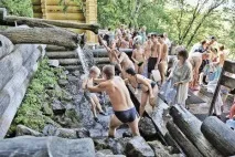 Пошуком старців люди заповнюють духовну порожнечу, Православ’я та світ люди