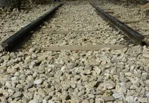 Для чого потрібне каміння вздовж залізничних колій вздовж