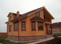 Будинки з блок-хауса характеристика, переваги та недоліки будинки