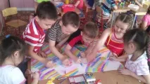 Фотозвіт колективна робота «Цей загадковий космос» у техніці «граттаж» колективна