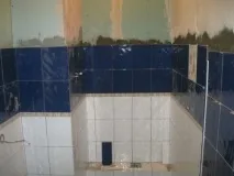 Як приклеїти кахельну плитку на стіну Поради від оздоблювальників - Легкий ремонт квартир та будинків кахельну