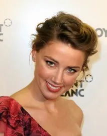 Зачіски Ембер Херд, Блогер IslaRalston на сайті 19 серпня 2013, СПЛІТНИК херд