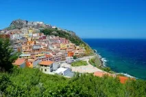 Кастельсардо та термальні джерела Кастельдорія кастельдорія