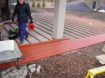 Монтаж терасної дошки із дерево-полімерного композиту терасної
