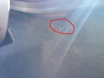 Очищення механізму висувної антени в автомобілі Toyota Camry 2001 механізму