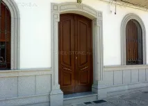 Оздоблення цоколю гранітом цоколю