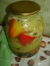 Фаршований болгарський перець на зиму, фарширований капустою. перець